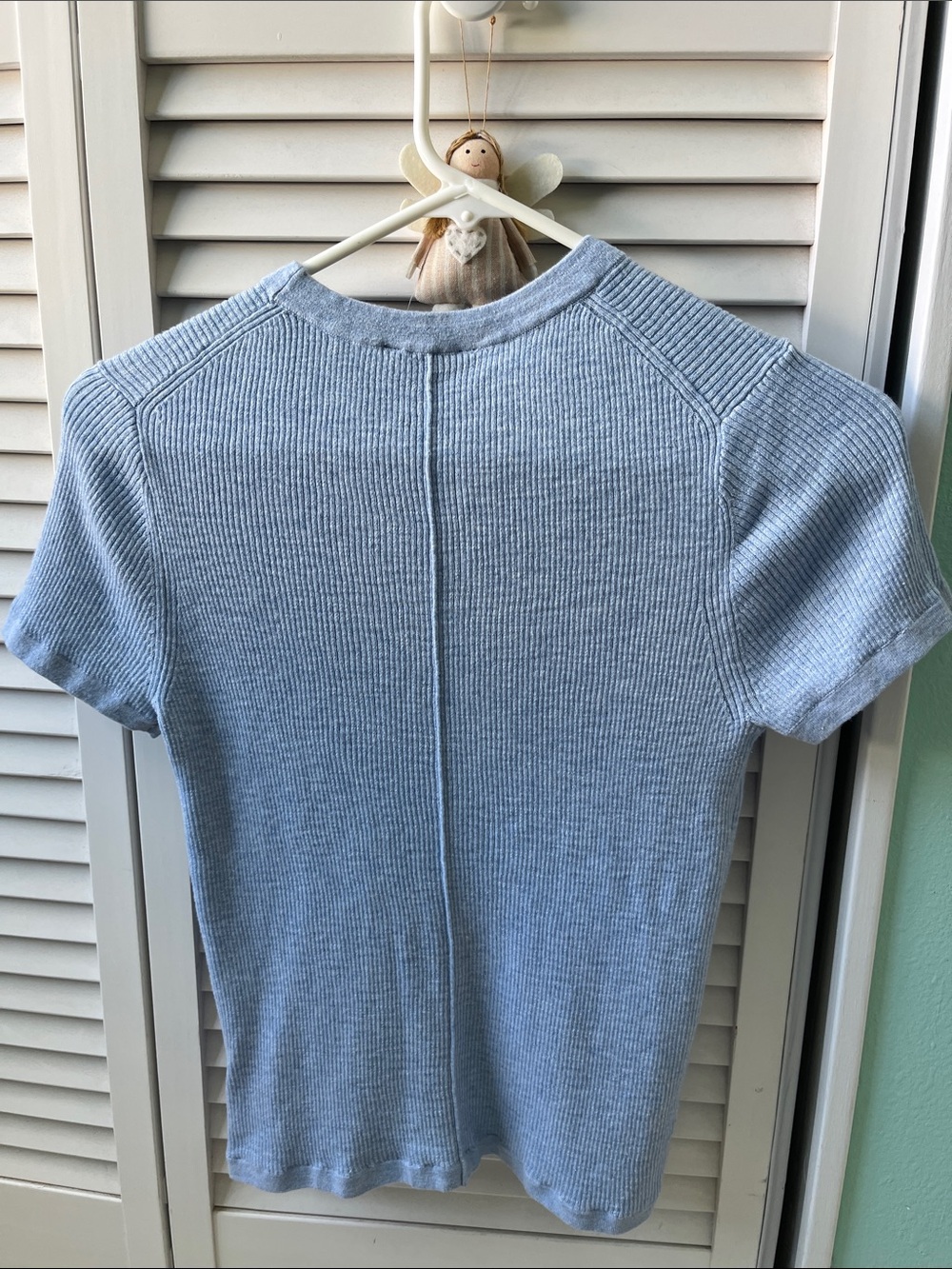 NWT 100% cotton Light Blue Ribbed Short Sleeve knitted tee size M - Picture 3 of 4